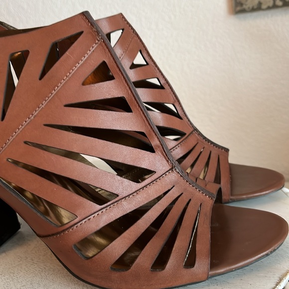 Carlos by Carlos Santana Dynamic open toe heel brown leather EUC Size 10 - Picture 7 of 13